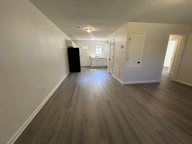 Foto del edificio - 1154 S Washington Ave