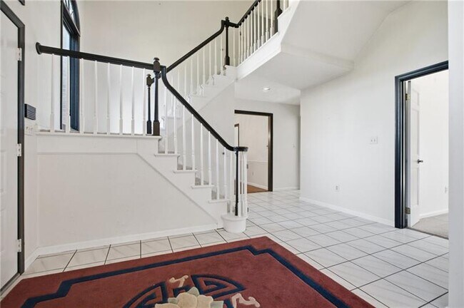 Foto del edificio - 2501 Birchwood Ct