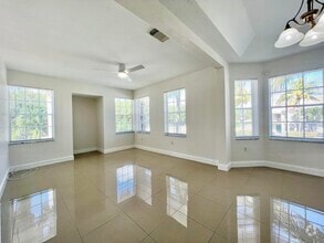Building Photo - 1110 Belmont Pl