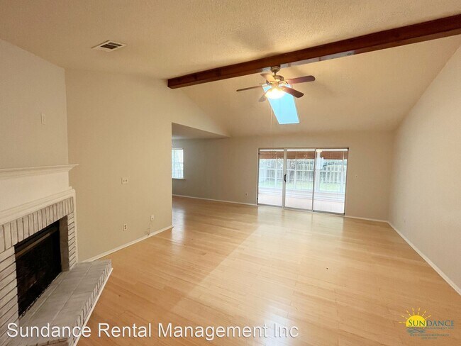 Building Photo - 3 br, 2 bath House - 4512 East Parkwood Lane