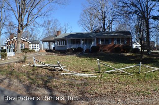 Primary Photo - 1620 Wilson Rd