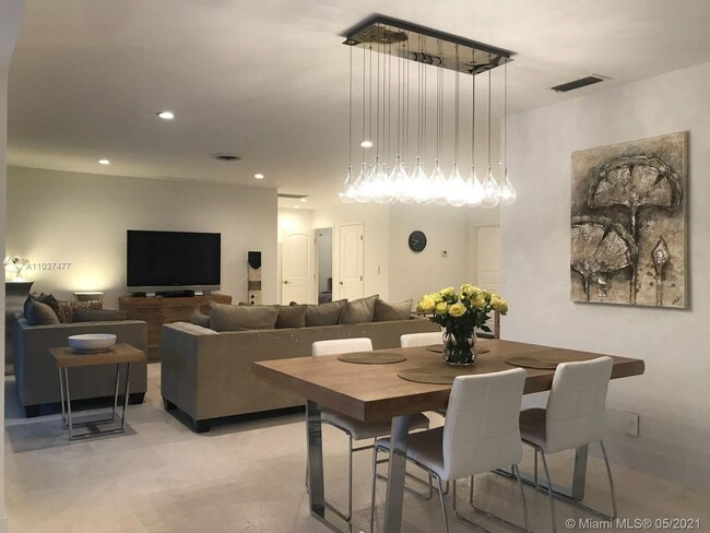 Foto del edificio - 131 Orchard Ridge Ln