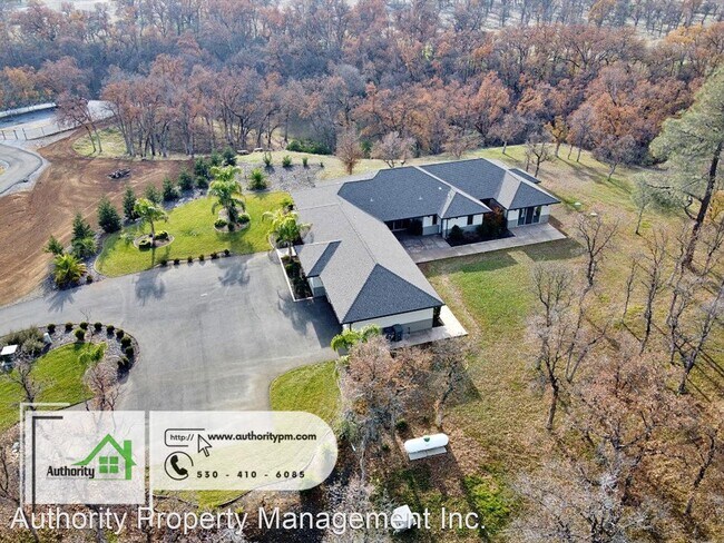 Foto del edificio - 4 br, 3.5 bath House - 21995 Los Altos Dr