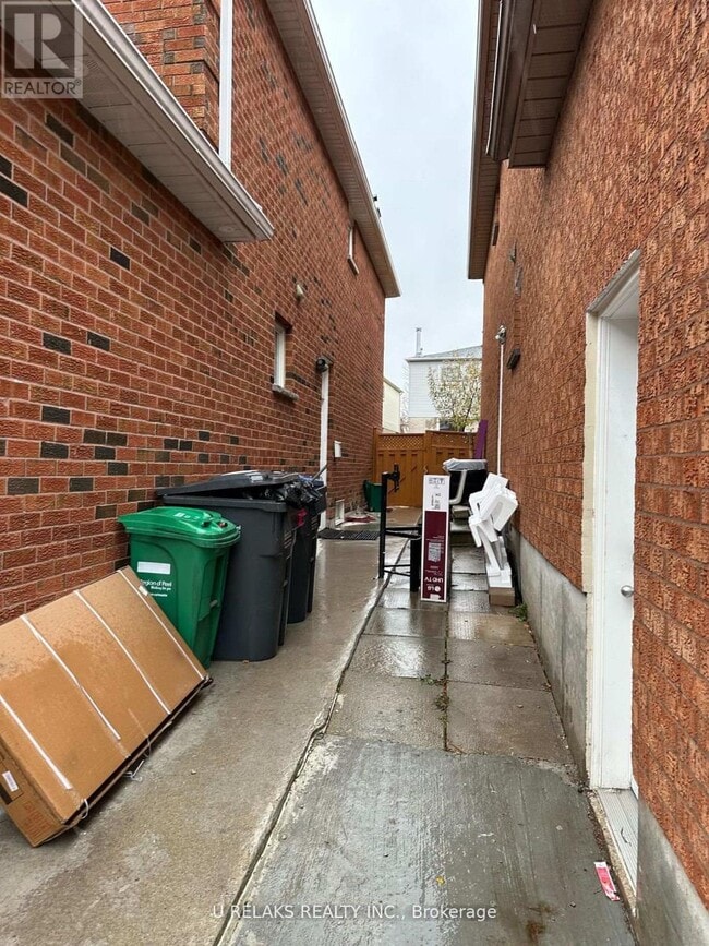 Photo du bâtiment - 640 Farwell Crescent