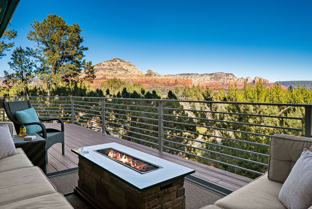 Primary Photo - FURNISHED 12 MONTH LEASE - WEST SEDONA - G...