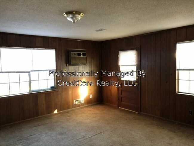 Building Photo - 3237 Gaylord Ln