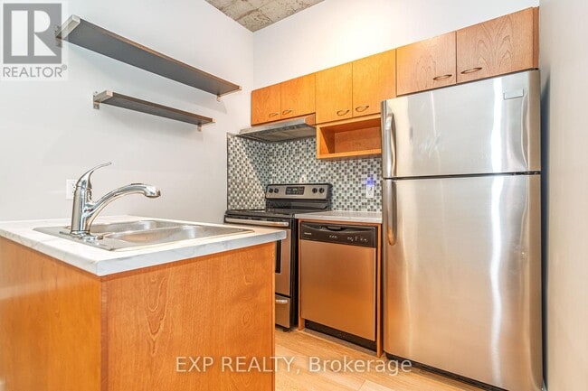 Building Photo - 179 George St