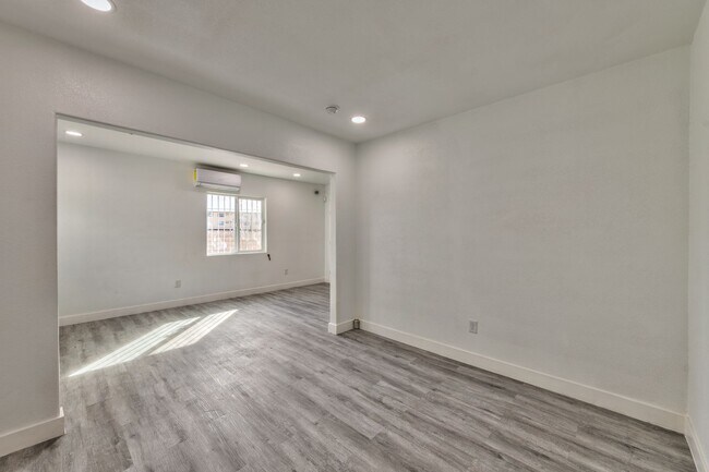 Foto del edificio - 339 N 10th St