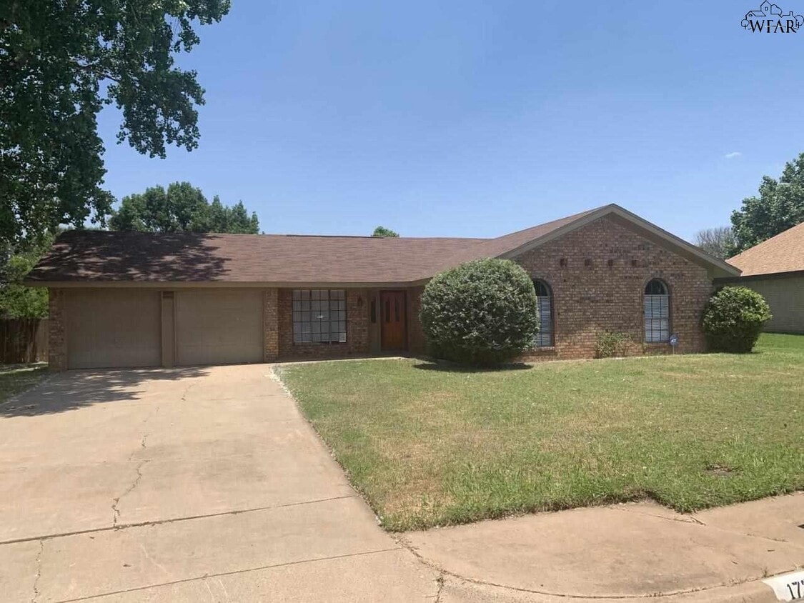 1720 Cliffside Dr, Wichita Falls, TX 76302 House Rental in Wichita