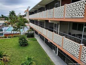Foto del edificio - 1450 NE 170th St