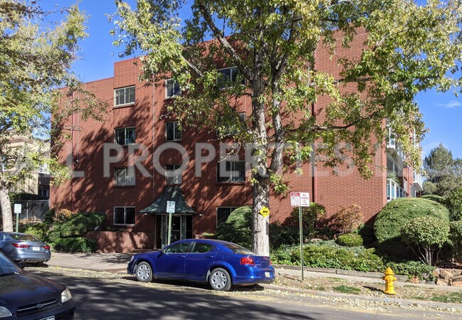 Foto del edificio - 1200 N Emerson St
