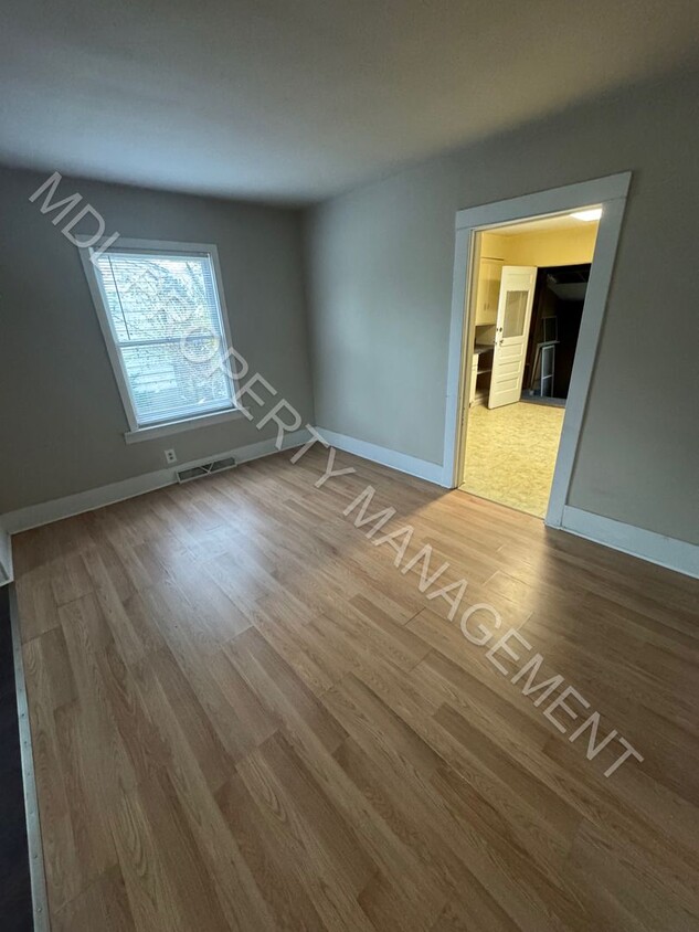 Primary Photo - 2 Bedroom 1 Bath Single Family Home Availa...