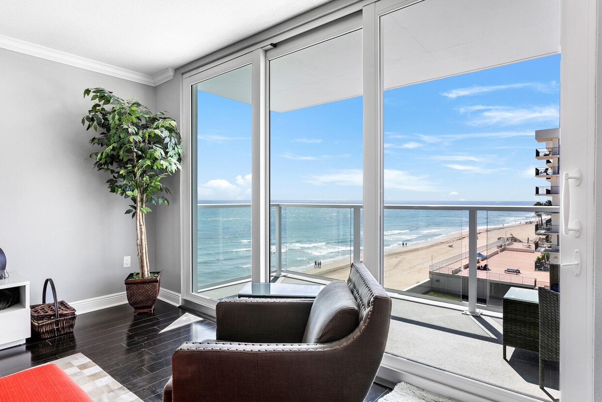 Primary Photo - 3450 S Ocean Blvd