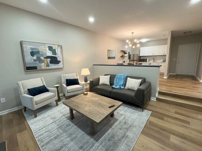 Building Photo - 501 Fenton Pl
