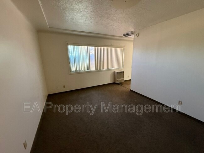 Foto del edificio - 7700 Mcknight Ave NE