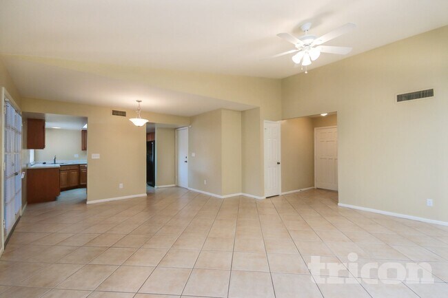 Foto del edificio - 2403 S Evergreen Rd