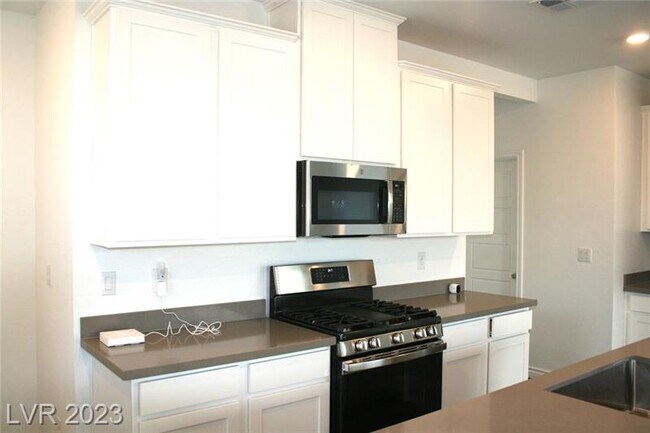 Building Photo - 7777 Vino Vranec Ct