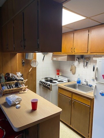 Foto del edificio - 478 Commonwealth Ave