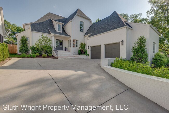 Foto del edificio - 4 br, 5 bath House - 2015B Castleman Drive