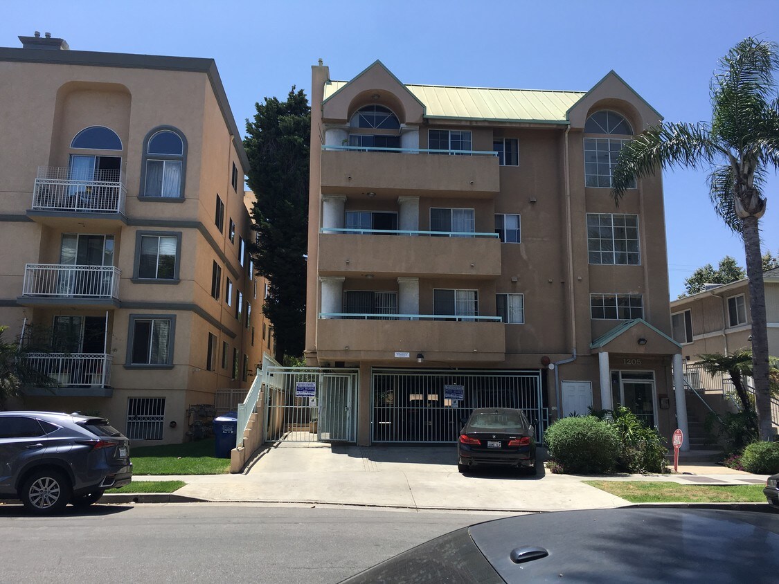 335 Apartments for Rent in 90035, CA Westside Rentals
