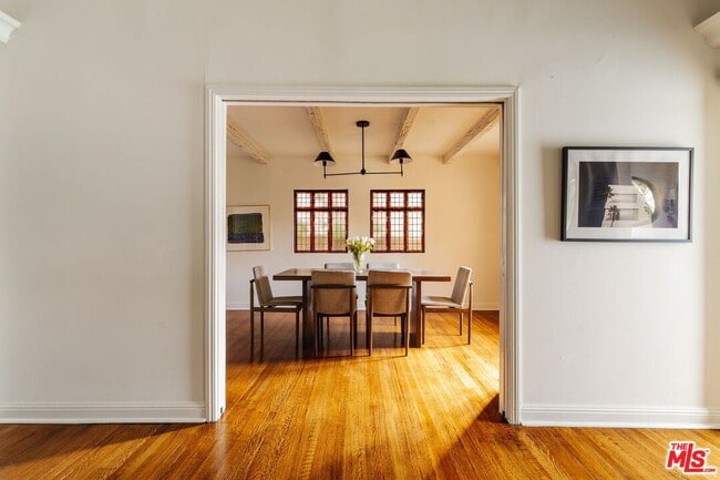 Foto del edificio - 428 N Harper Ave