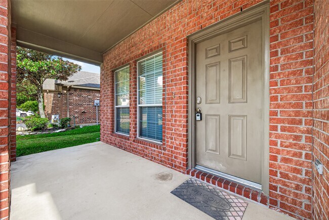 Foto del edificio - 2110 Castle Gardens Ln