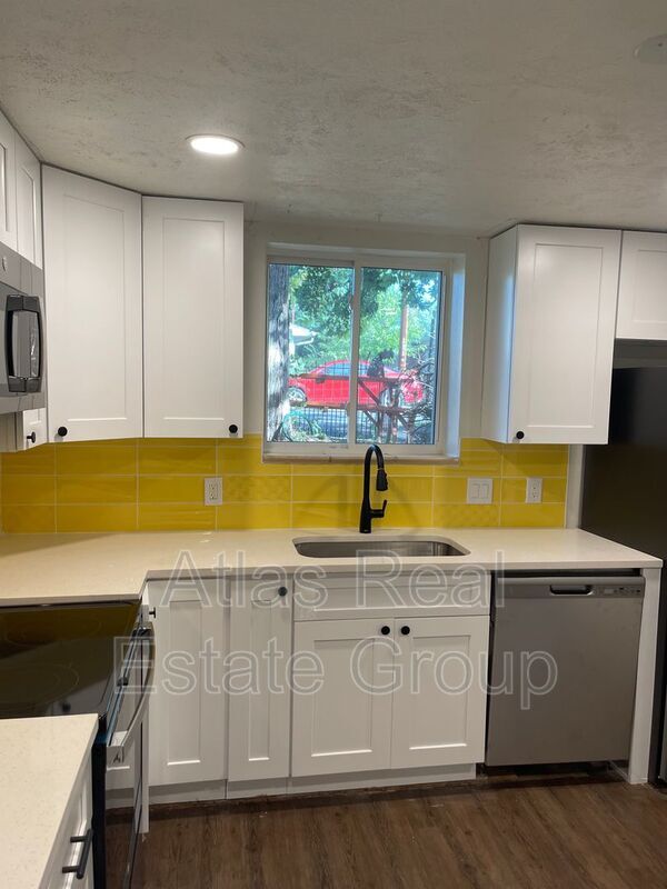 Building Photo - 6035 W 39th Ave