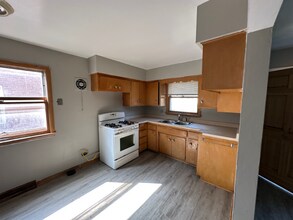 Building Photo - 4650 N 68th St