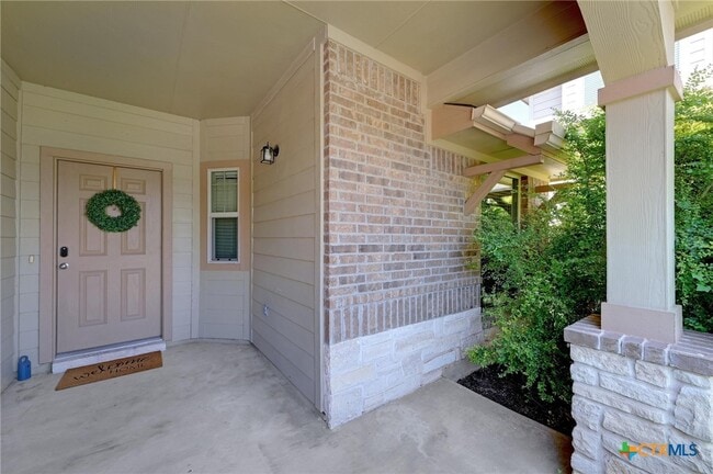 Building Photo - 2500 Highland Haven Dr