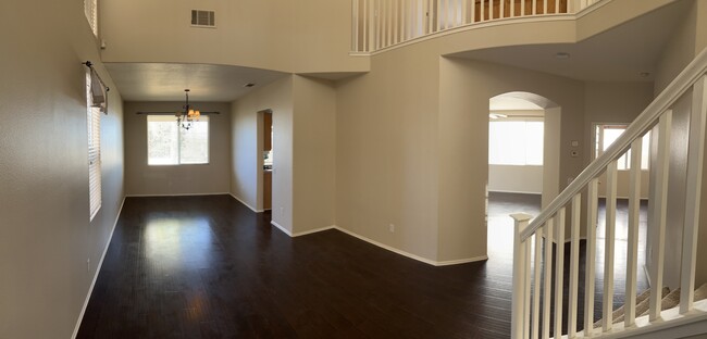 Foto del edificio - 44635 Brentwood Pl