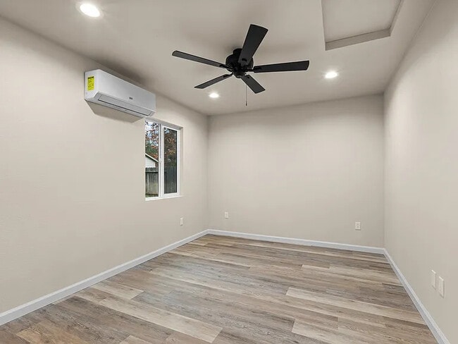 Foto del edificio - 1032 Pendegast St