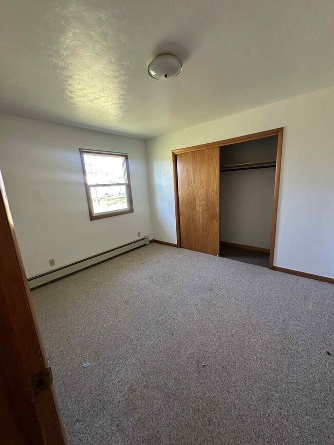 Building Photo - 2 Bedroom Duplex