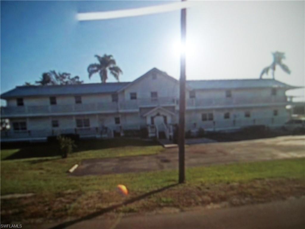 300 1st Apt 301 St, Moore Haven, FL 33471 Condo for Rent in Moore