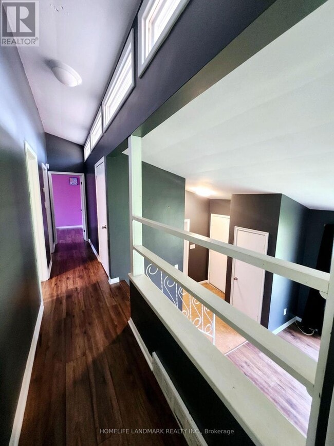 Building Photo - 22 Oakmount Dr