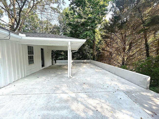 Foto del edificio - 3932 Fraser Cir