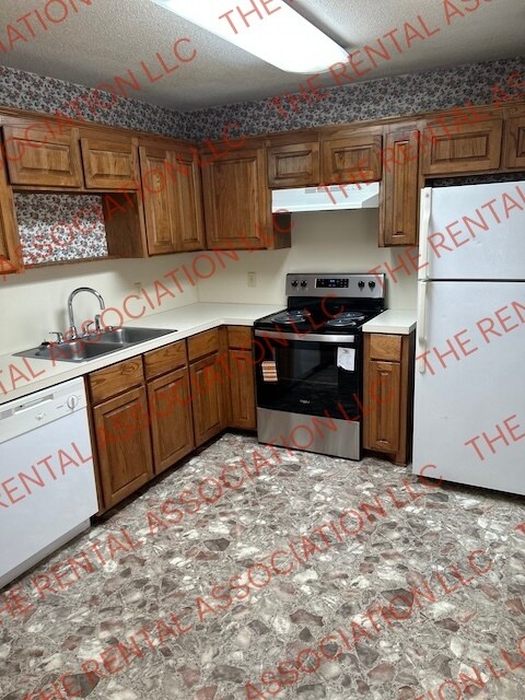 Foto del edificio - 1045 Sanders Ln