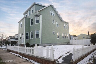 Building Photo - 95 Cedar Hill Ave