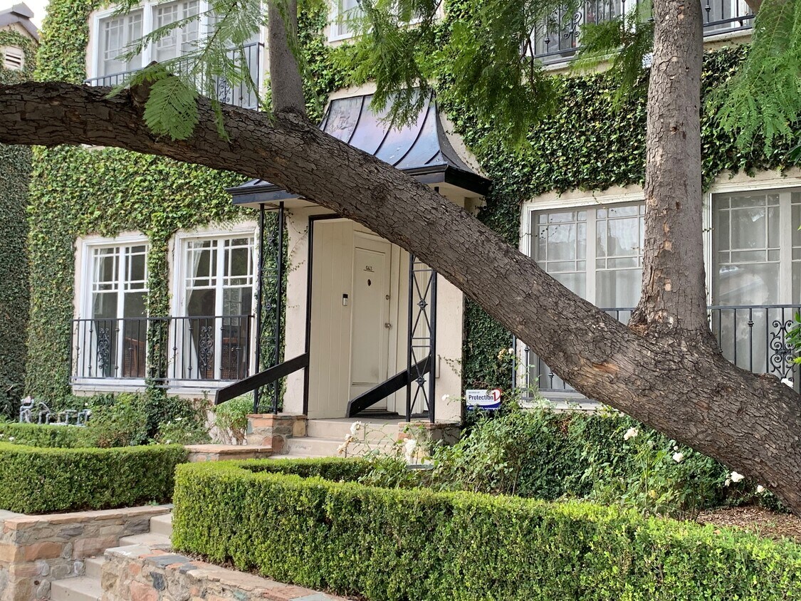 Foto principal - 639 N Windsor Blvd