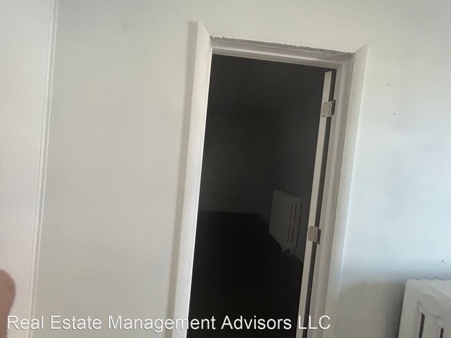 Building Photo - 2 br, 1 bath House - 3232 Emerald Street