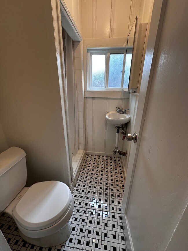 Foto del edificio - 722 S Magnolia Ave