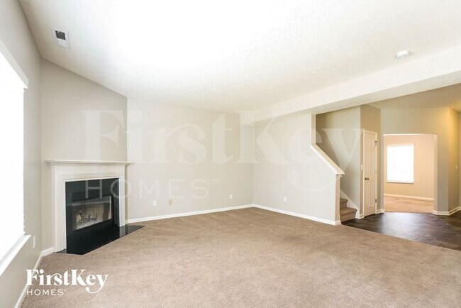 Foto del edificio - 8757 Ingram Ln