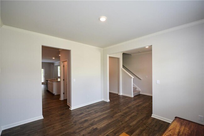 Building Photo - 331 Belmont Dr