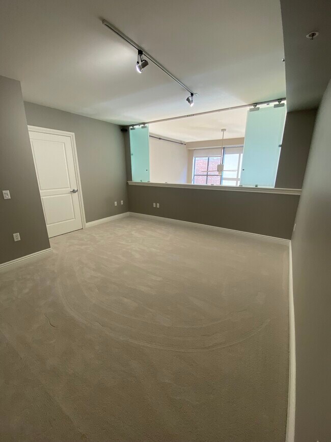 Loft - 1 Bluxome St