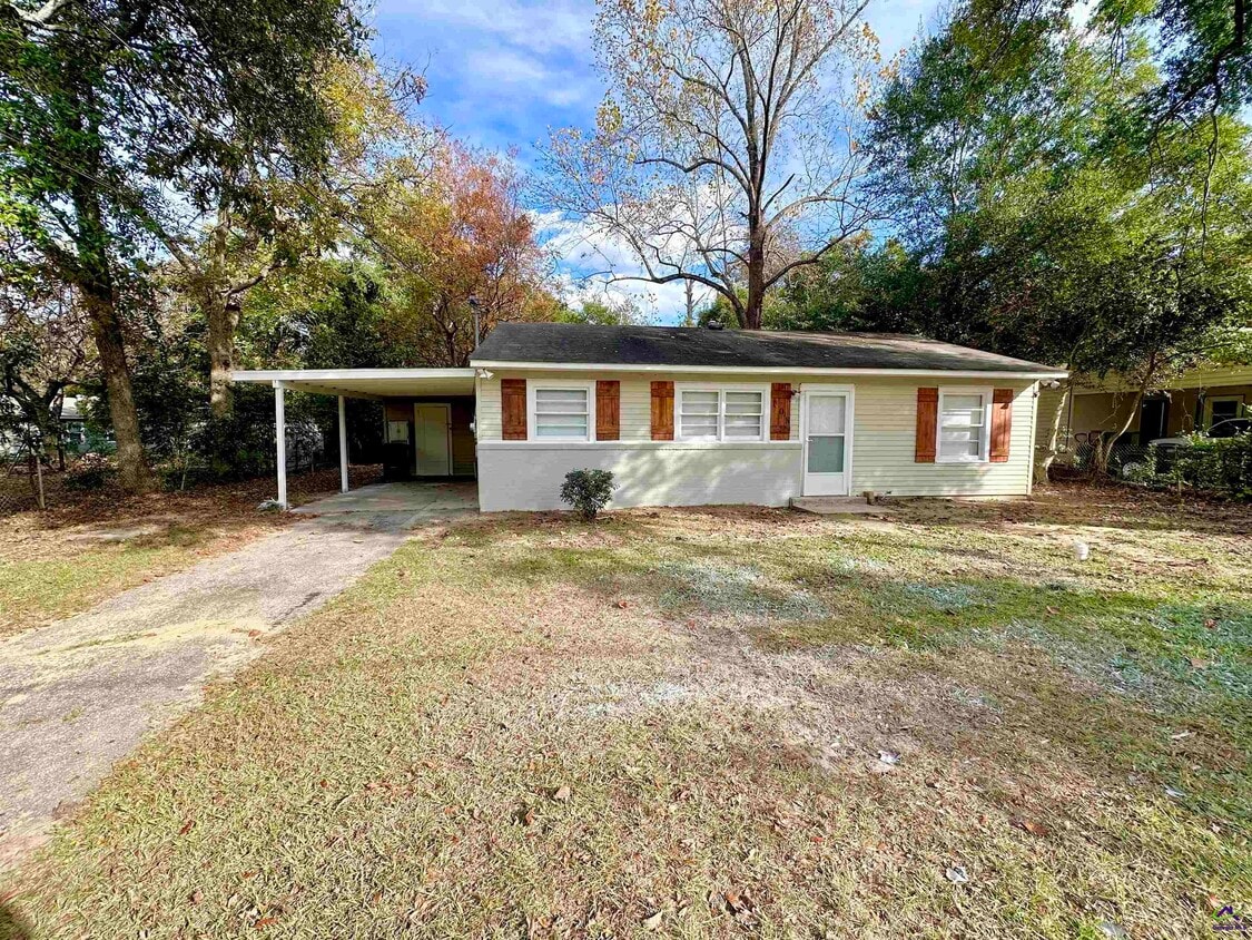 Foto principal - 108 Smith Pl