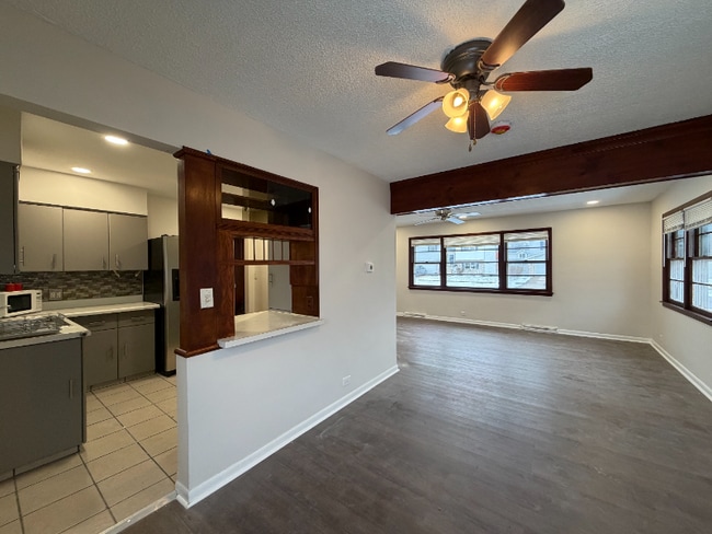 Foto del edificio - 3620 42nd Pl