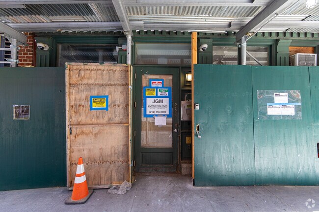 Entrance - Seaport Mews