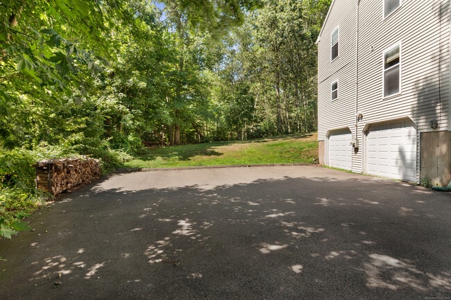 Building Photo - 15 Blue Ridge Ln