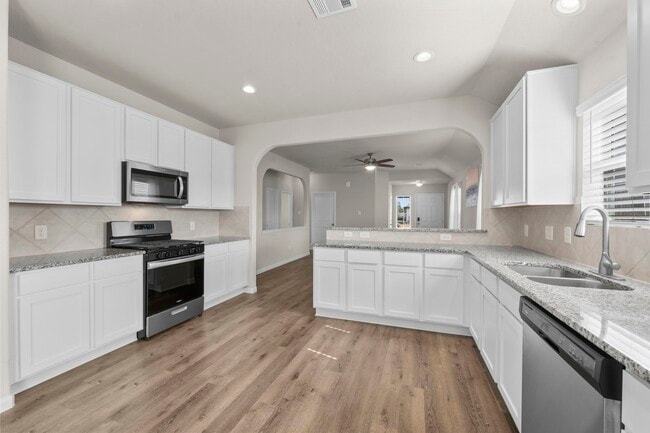 Foto del edificio - 14091 Chinook Dr