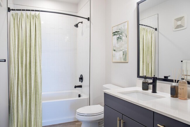 Baño y ducha - Gables Angeline