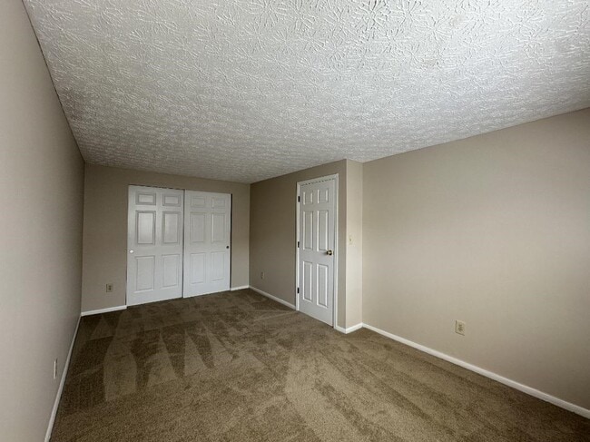 Building Photo - 2512 Nassau Dr